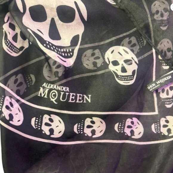 Alexander McQueen Scarf - Picture 5 of 6